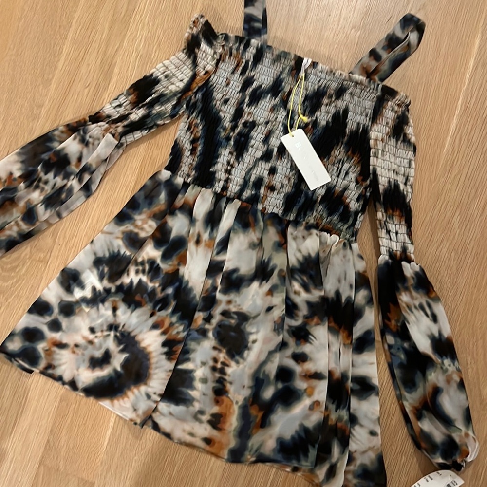 BCBG smocked Bell Sleeve Tunic Top Small